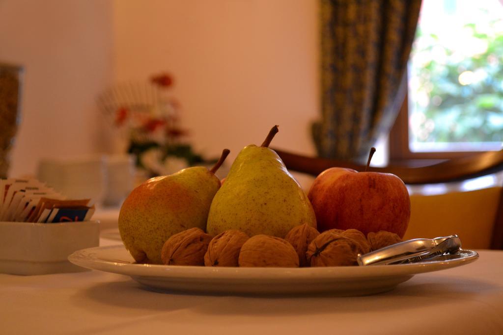 Hotel Sebino Sarnico Εξωτερικό φωτογραφία