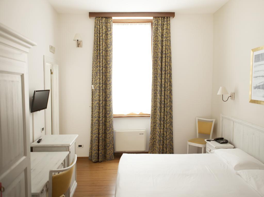 Hotel Sebino Sarnico Εξωτερικό φωτογραφία